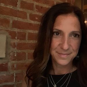 Meet your Posher, Marielle